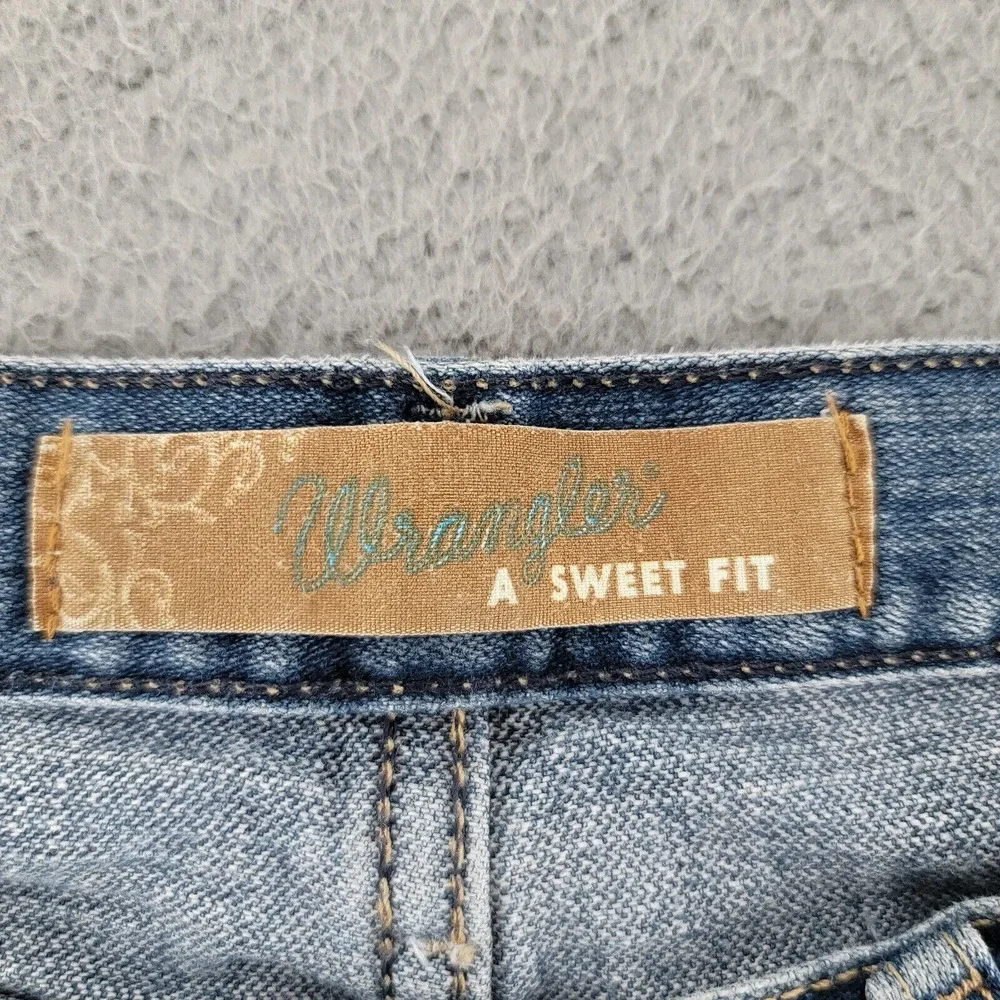 Wrangler Jeans Womens 8 Short Blue Denim A Sweet Fit Bootcut Medium Wash Comfort
